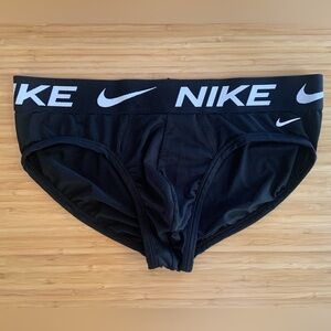 Nike Men’s Brief size medium